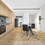 Super Convenient One Bed Unit Parramatta