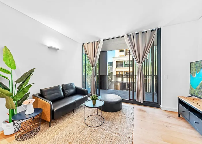 Super Convenient One Bed Unit Parramatta